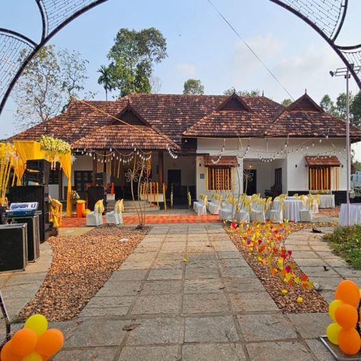 TEAL LUXURY STAYS -Teal Heritage Villa Koothattukulam5